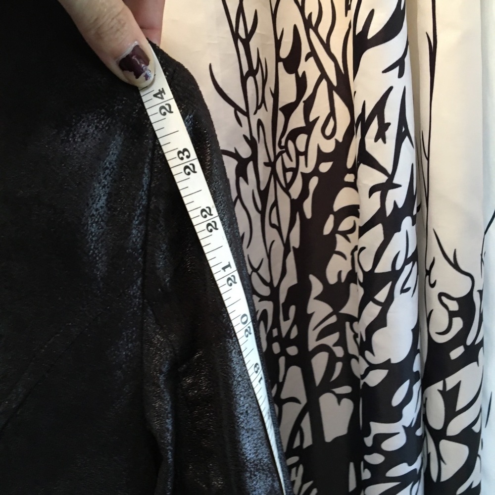 Ruffled black jacket - Picture 5 of 7